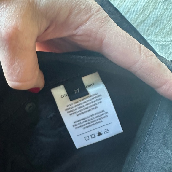 Citizens of Humanity Isola Velvet Cropped Pants - Picture 6 of 6